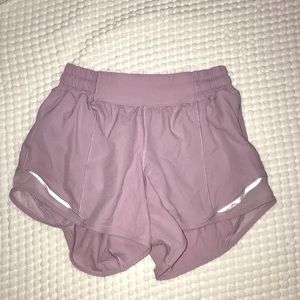 LULULEMON Hotty Hot Short - Size 2 Tall - Lilac